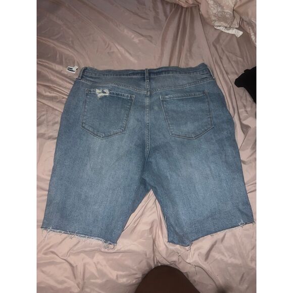 Old Navy Women's Blue Jean Shorts - Picture 3 of 3